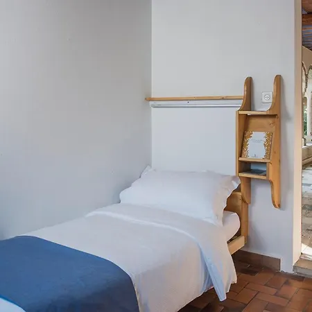 柯莱特贝拉尔酒店 Puidoux