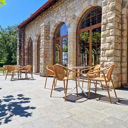 柯莱特贝拉尔酒店 Puidoux